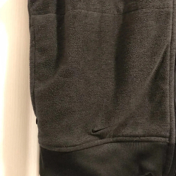 Nike Men’s Golf Vest -Gray - Picture 2 of 4